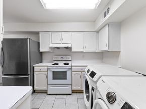 361 N Post Oak Lane 231, Houston TX 77024