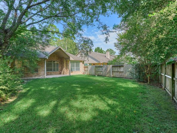 27 S Belfair Place, The Woodlands TX 77382