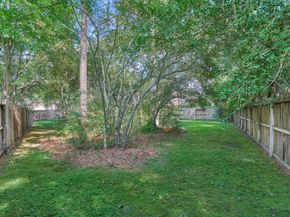 27 S Belfair Place, The Woodlands TX 77382