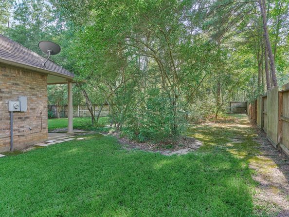 27 S Belfair Place, The Woodlands TX 77382