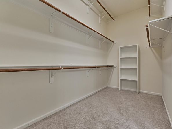 27 S Belfair Place, The Woodlands TX 77382