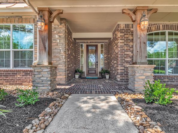 15706 Sandy Falls Court, Houston TX 77044