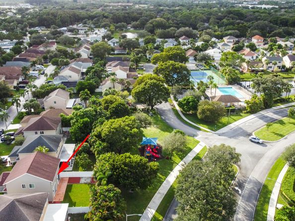 1078 Fairfax Circle W, Boynton Beach FL 33436