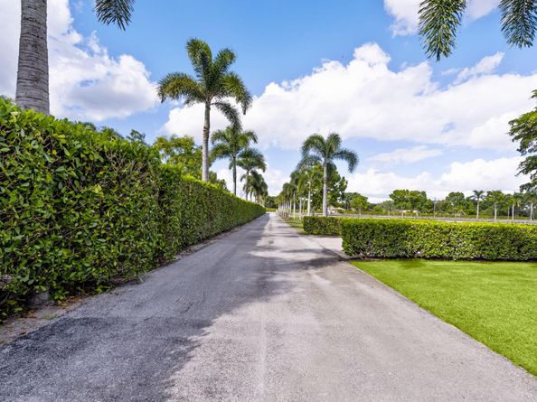 13320 52nd Place S, Wellington FL 33449