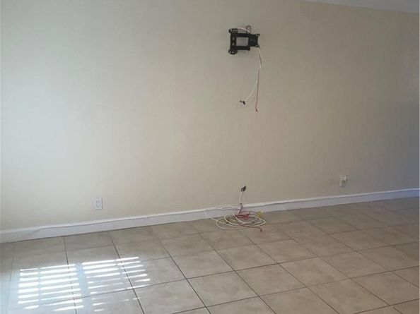 4707 NW 9th Dr 4707, Plantation FL 33317