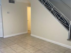 4707 NW 9th Dr 4707, Plantation FL 33317