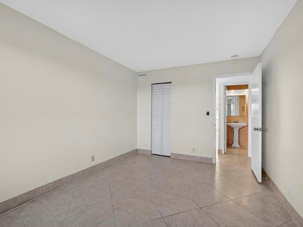 100 Doolen Court 102, North Palm Beach FL 33408