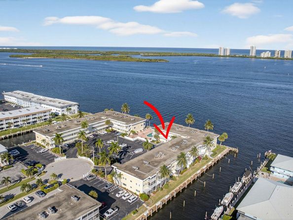 100 Doolen Court 102, North Palm Beach FL 33408