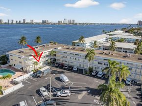 100 Doolen Court 102, North Palm Beach FL 33408