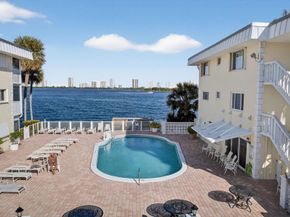 100 Doolen Court 102, North Palm Beach FL 33408