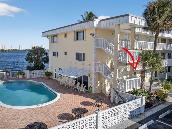 100 Doolen Court 102, North Palm Beach FL 33408