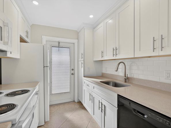 100 Doolen Court 102, North Palm Beach FL 33408