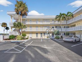 100 Doolen Court 102, North Palm Beach FL 33408