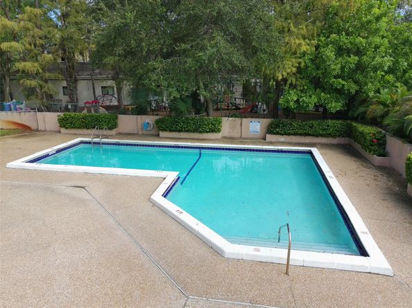8725 Shadow Wood Blvd 312, Coral Springs FL 33071