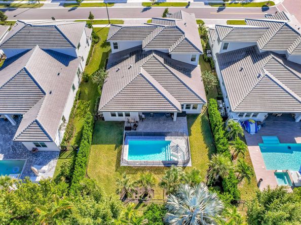 9264 Crestview Circle, Palm Beach Gardens FL 33412