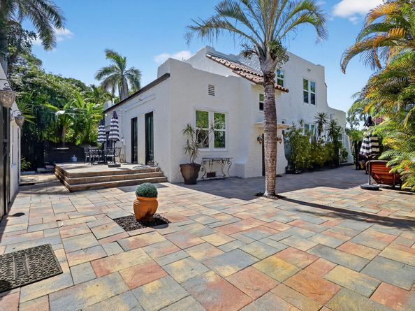 516-520 34th Street, West Palm Beach FL 33407