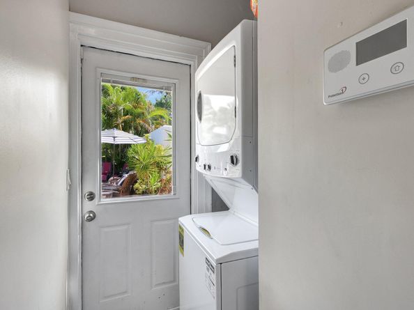 516-520 34th Street, West Palm Beach FL 33407