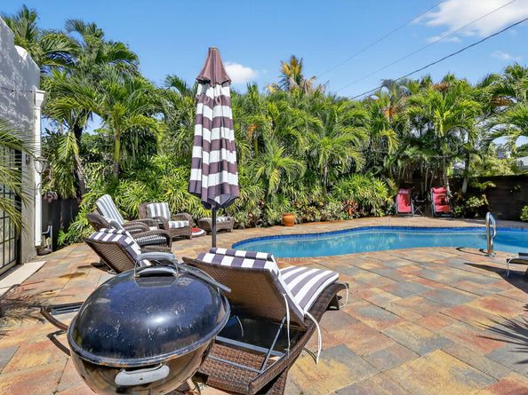 516-520 34th Street, West Palm Beach FL 33407