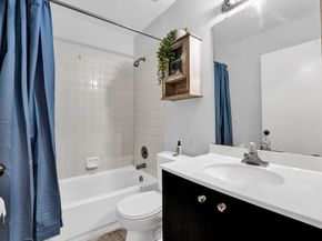 3413 NW 44th St 205, Lauderdale Lakes FL 33309