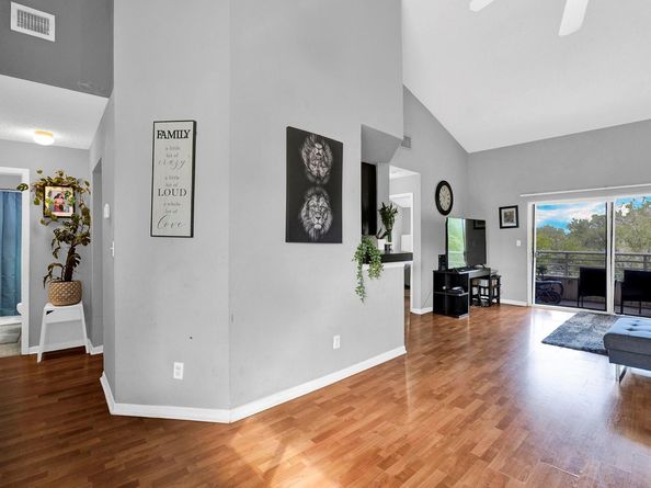 3413 NW 44th St 205, Lauderdale Lakes FL 33309