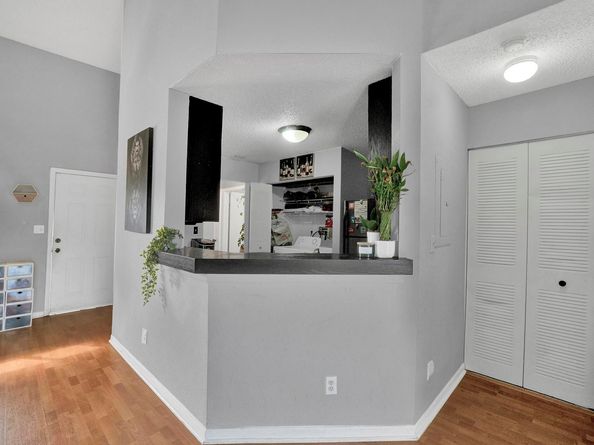 3413 NW 44th St 205, Lauderdale Lakes FL 33309