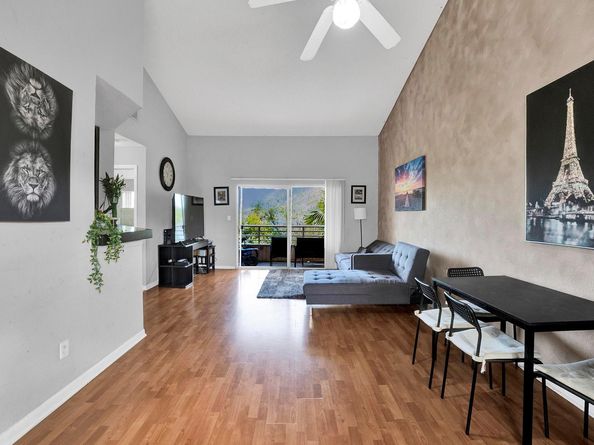 3413 NW 44th St 205, Lauderdale Lakes FL 33309