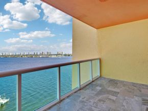 2650 Lake Shore Drive 1105, Riviera Beach FL 33404