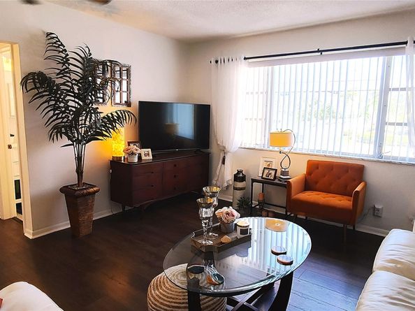 412 S Cypress Rd 222, Pompano Beach FL 33060