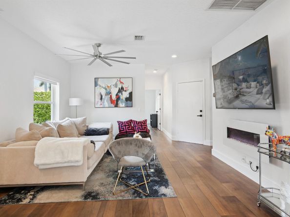 7110 NW Turtle Walk, Boca Raton FL 33487