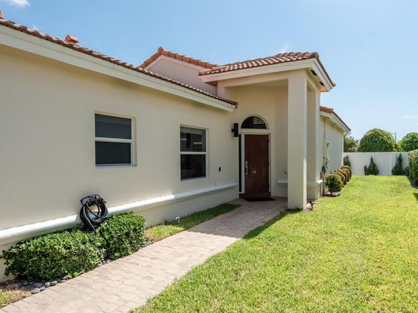 7110 NW Turtle Walk, Boca Raton FL 33487