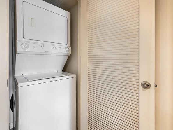 7485 Glendevon Lane 1107, Delray Beach FL 33446