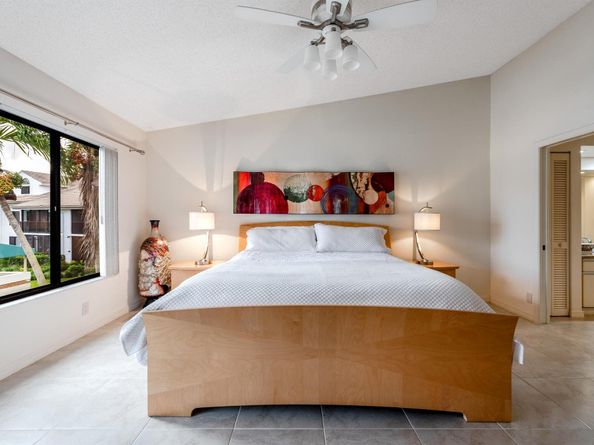 7485 Glendevon Lane 1107, Delray Beach FL 33446