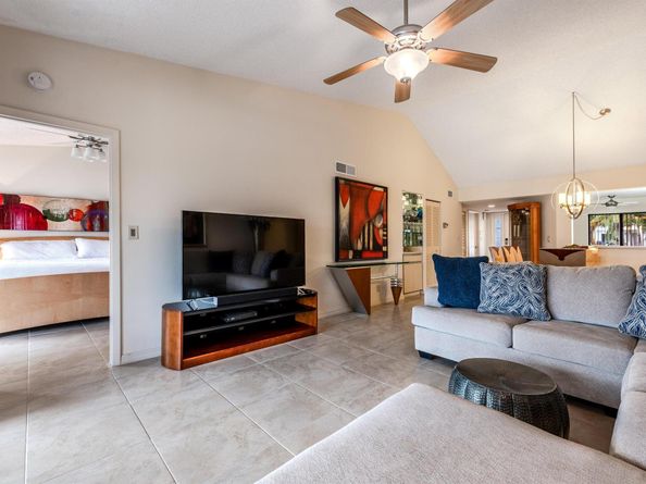 7485 Glendevon Lane 1107, Delray Beach FL 33446