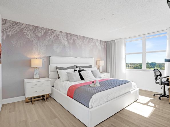 8900 Washington Blvd PH11, Hollywood FL 33025