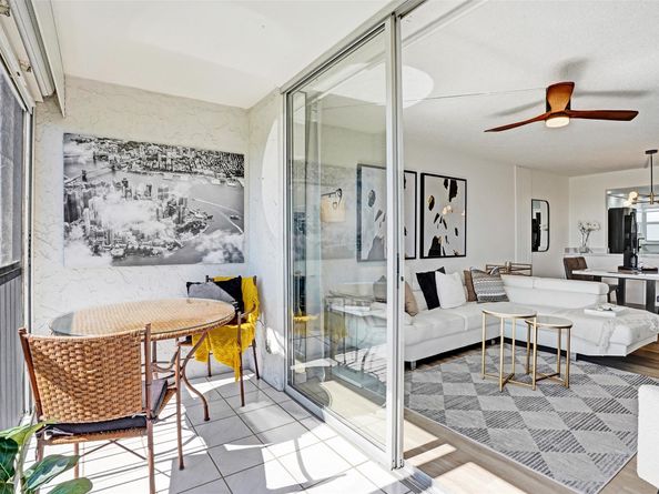 8900 Washington Blvd PH11, Hollywood FL 33025