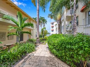 341 N Birch Rd 204, Fort Lauderdale FL 33304