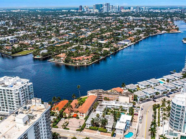 341 N Birch Rd 204, Fort Lauderdale FL 33304