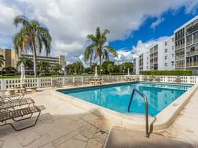 190 SE 5th Ave 108, Dania Beach FL 33004