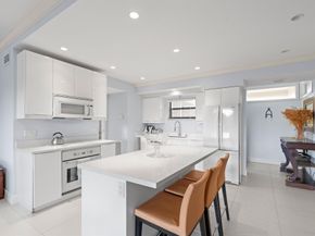 11830 Pebblewood Drive 202, Wellington FL 33414