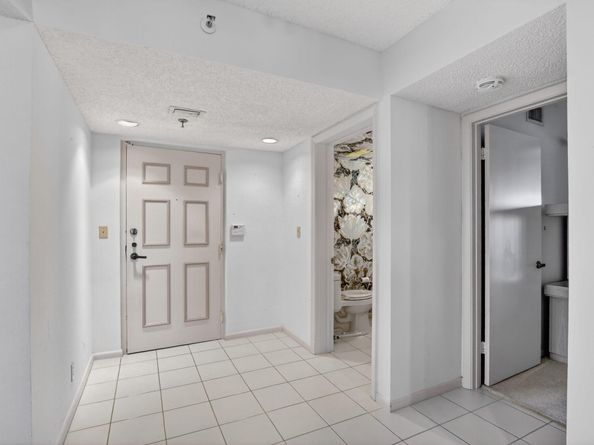 7564 Regency Lake Drive 701, Boca Raton FL 33433