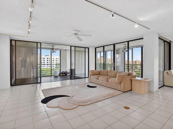 7564 Regency Lake Drive 701, Boca Raton FL 33433