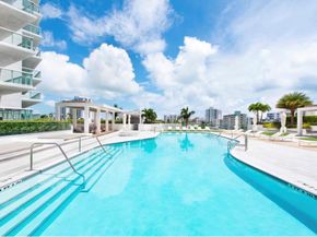 10 Venetian Way 502, Miami Beach FL 33139