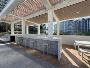 10 Venetian Way 502, Miami Beach FL 33139