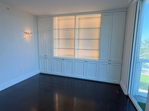 10 Venetian Way 502, Miami Beach FL 33139