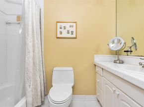 359 Poinciana Dr, Fort Lauderdale FL 33301