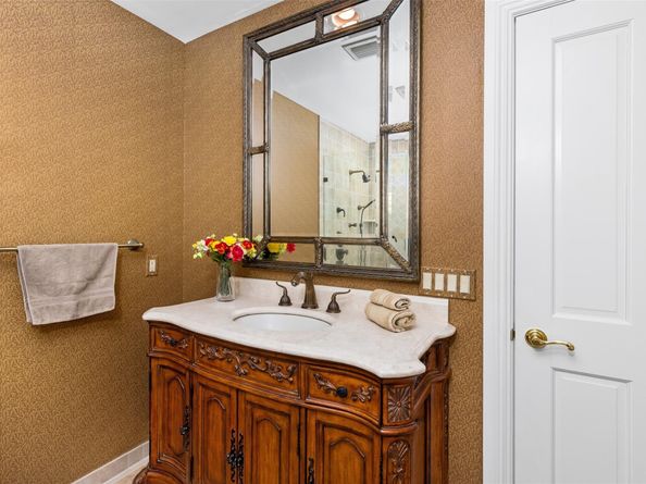 359 Poinciana Dr, Fort Lauderdale FL 33301