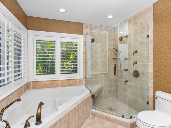 359 Poinciana Dr, Fort Lauderdale FL 33301