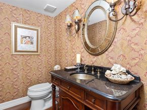 359 Poinciana Dr, Fort Lauderdale FL 33301