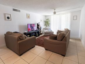 1810 N Lauderdale Ave 2102, North Lauderdale FL 33068