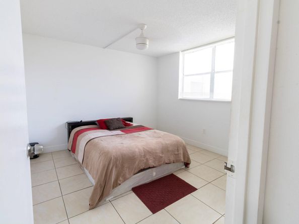 1810 N Lauderdale Ave 2102, North Lauderdale FL 33068